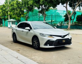 Toyota Camry 2.0Q 2023