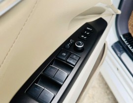 Toyota Camry 2.0Q 2023