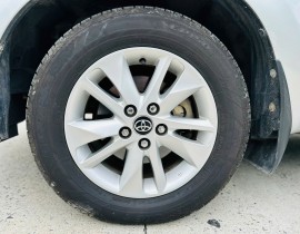 Toyota Innova 2.0 E MT 2018