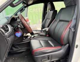 Toyota Fortuner Legender 2.4 4x2 AT 2020