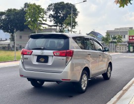 Toyota Innova 2.0 MT 2016