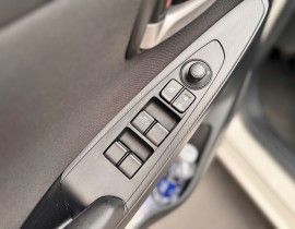 Mazda 2 1.5 AT 2024