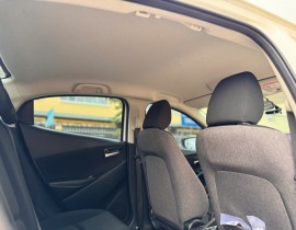 Mazda 2 1.5 AT 2024