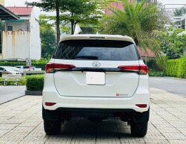 Toyota Fortuner Dầu 2.4 MT 2019