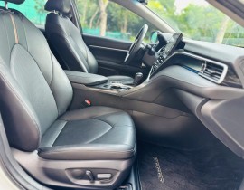 Camry 2.0 Q 
