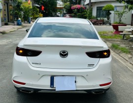 Mazda3 Luxury 2022