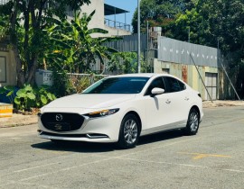 Mazda 3 Luxury 2024