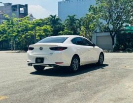 Mazda 3 Luxury 2024