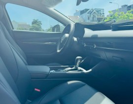 Mazda 3 Luxury 2024