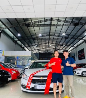 Những hình ảnh giao xe tận tay đến khách hàng 