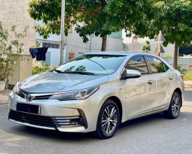 TOYOTA ALTIS 2017 2.0 V